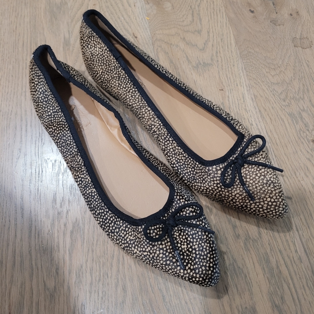 Banana Republic Calf Hair Flats Size Women's 9